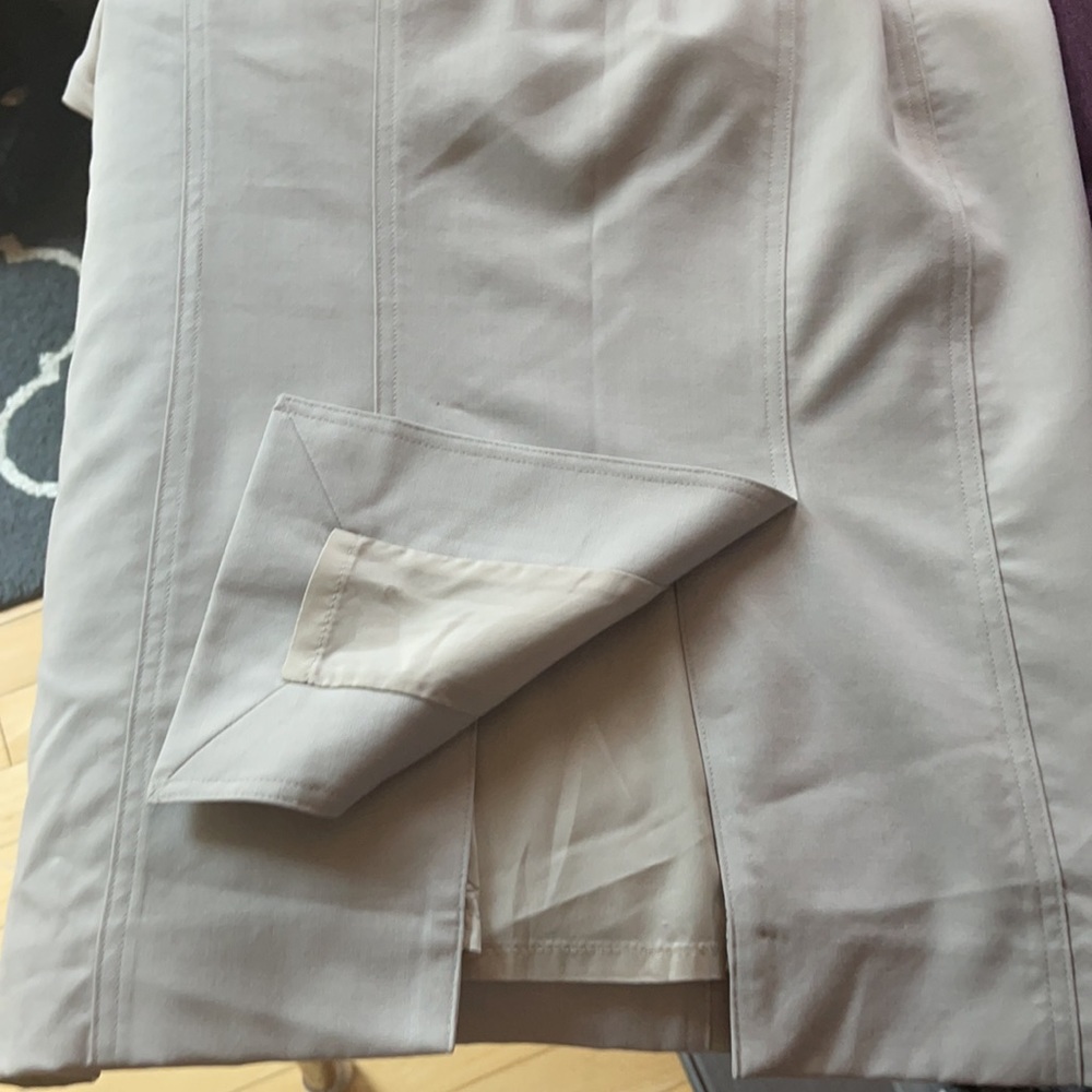 Burberry skirt - Picture 4 of 4